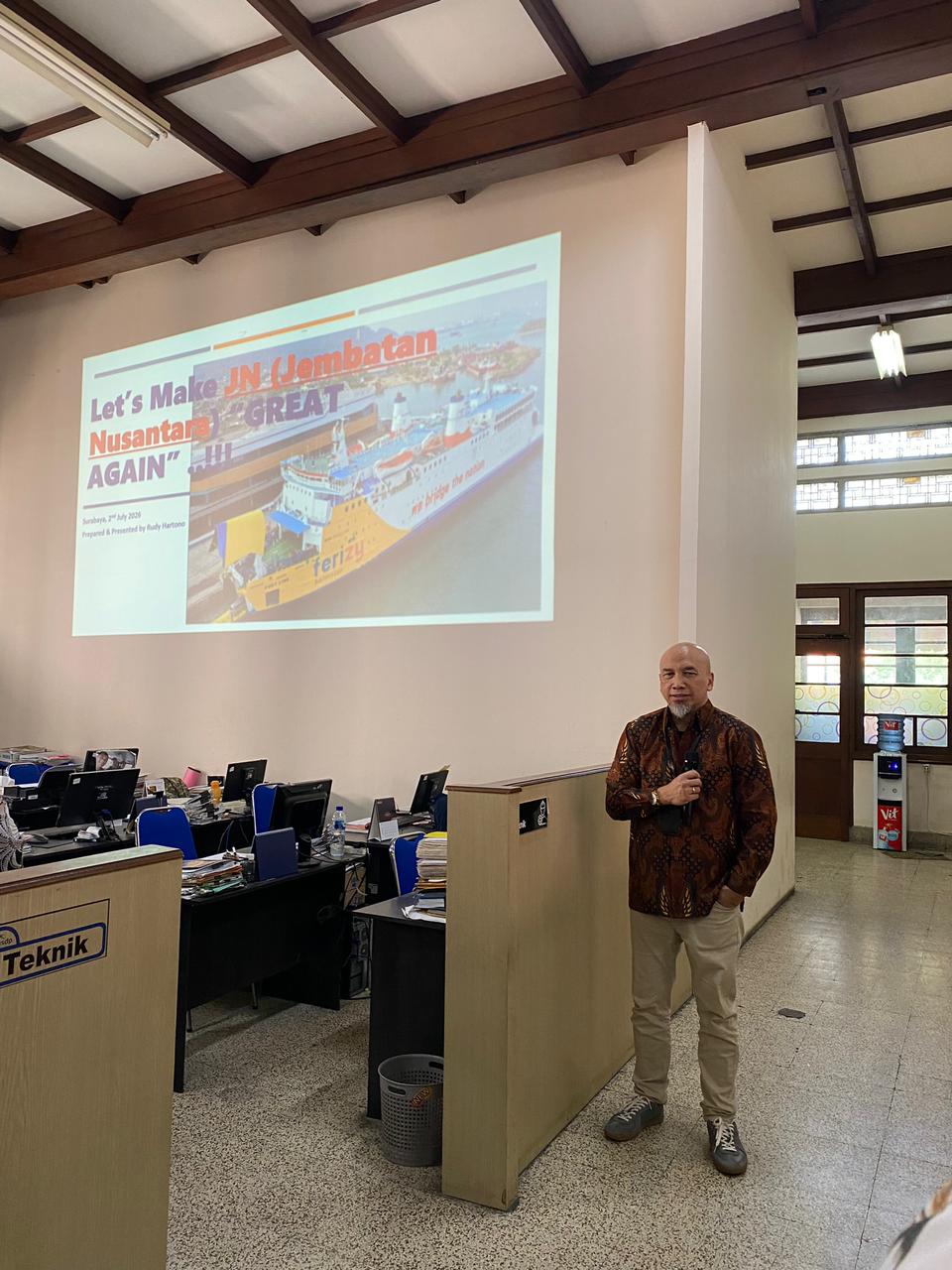 Direktur Keuangan, SDM dan Manajemen Risiko Gelar Town Hall Meeting Perdana Bersama JNers